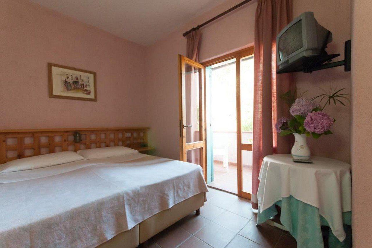Hotel Scintilla San Teodoro  Esterno foto