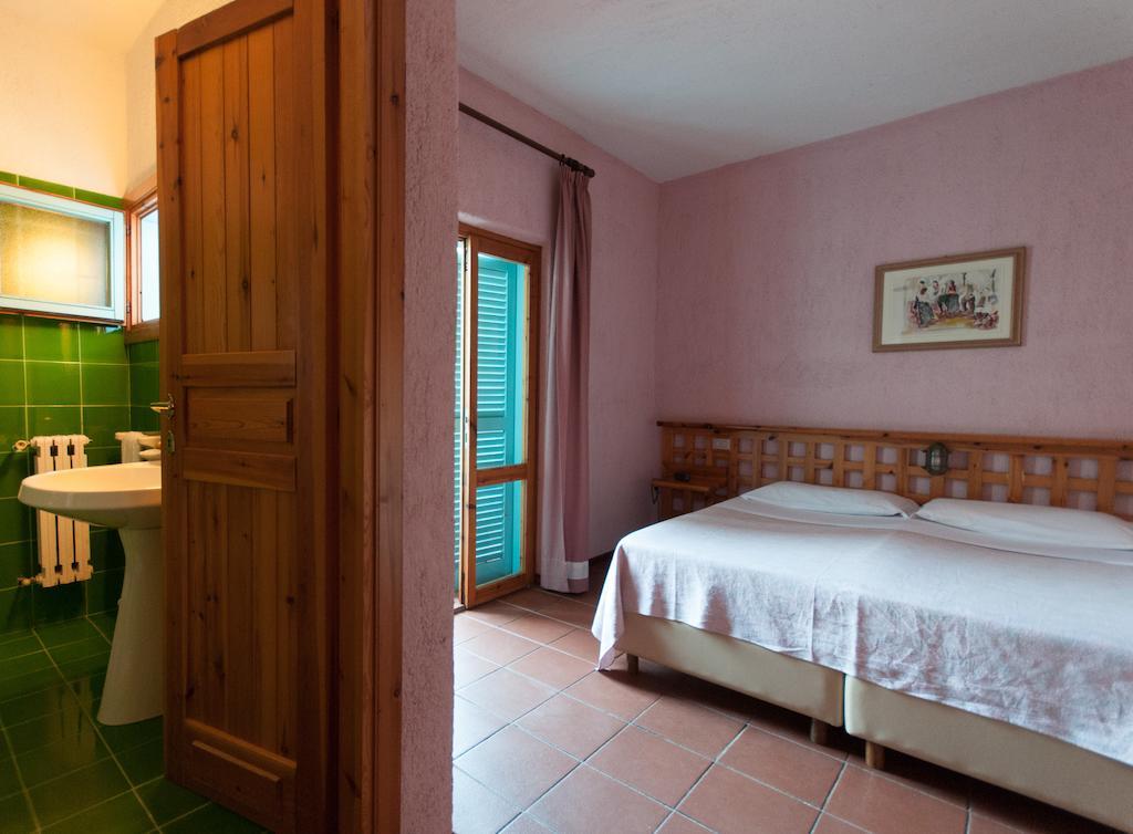Hotel Scintilla San Teodoro  Esterno foto