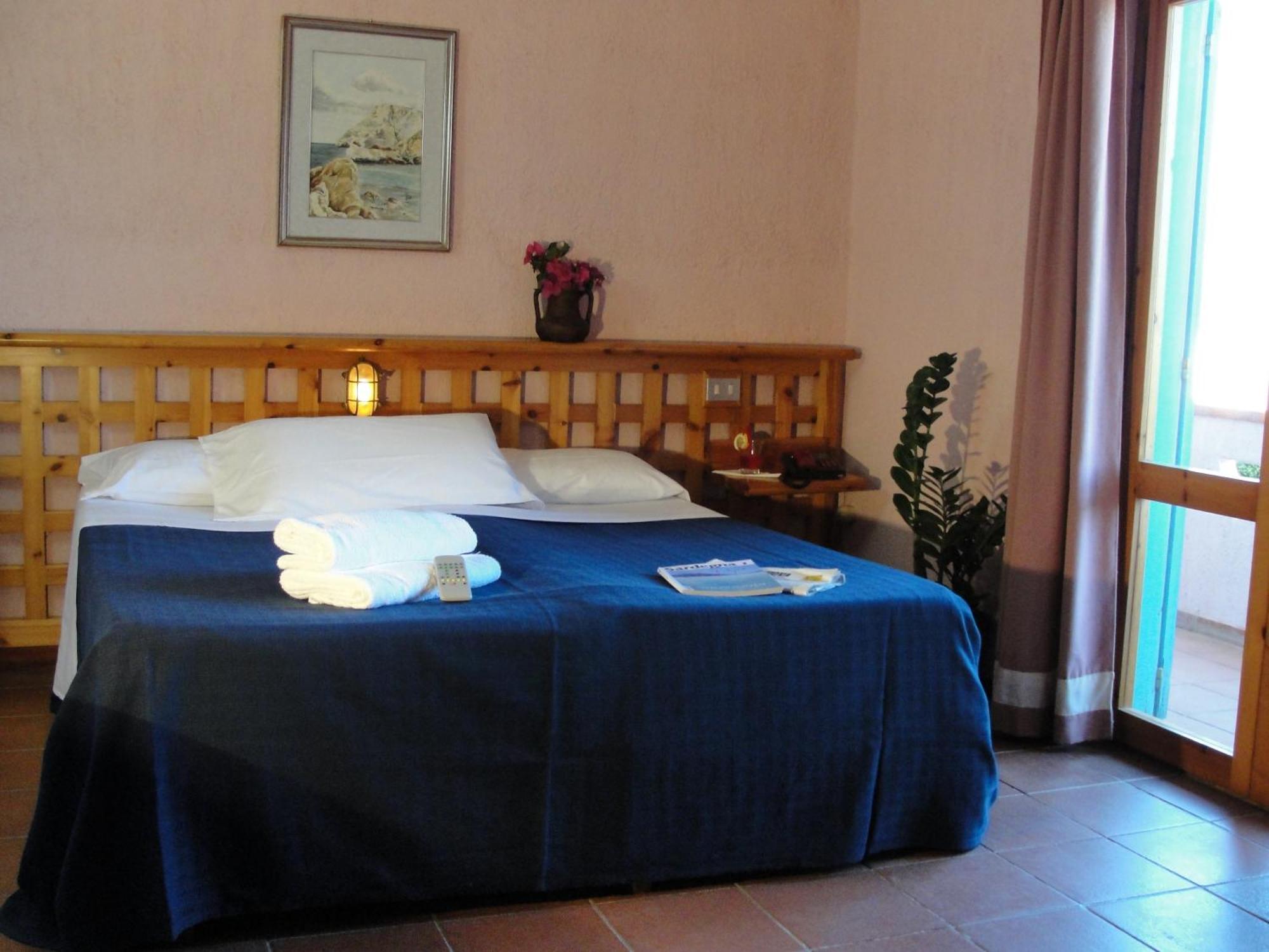 Hotel Scintilla San Teodoro  Esterno foto